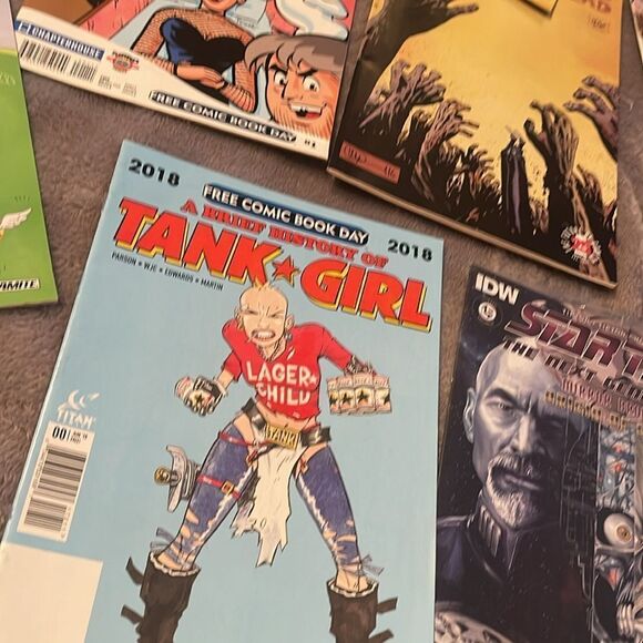 Comic book bundle - Picture 11 of 11